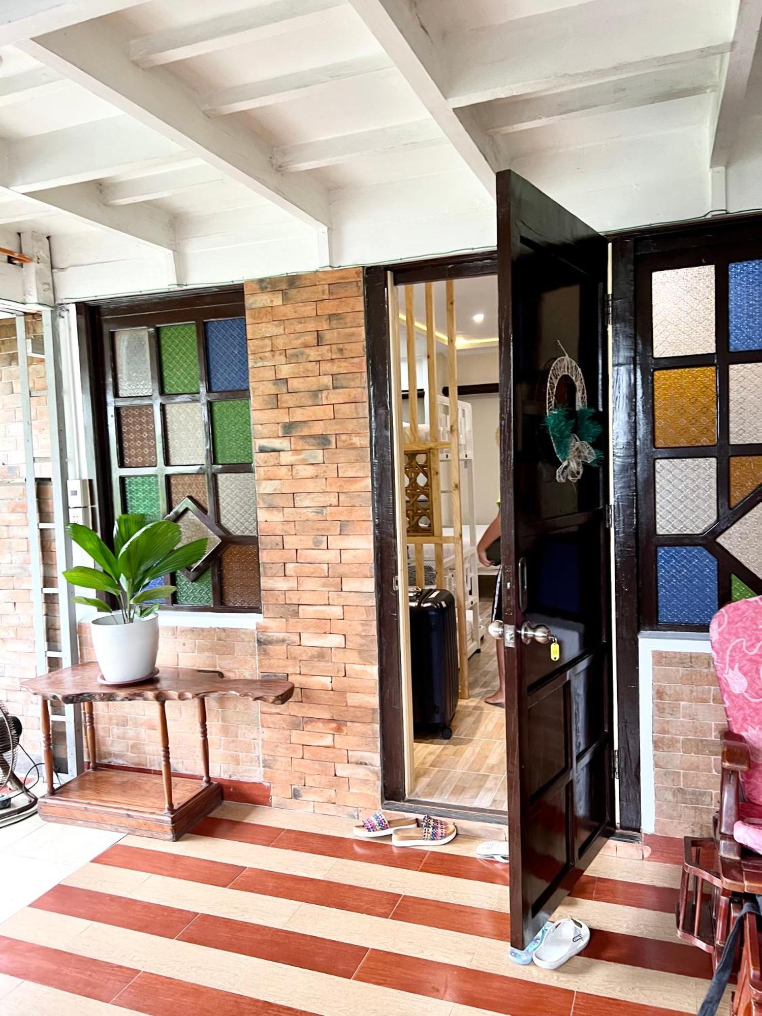 Balai Tinay Guesthouse Legazpi Bilik gambar