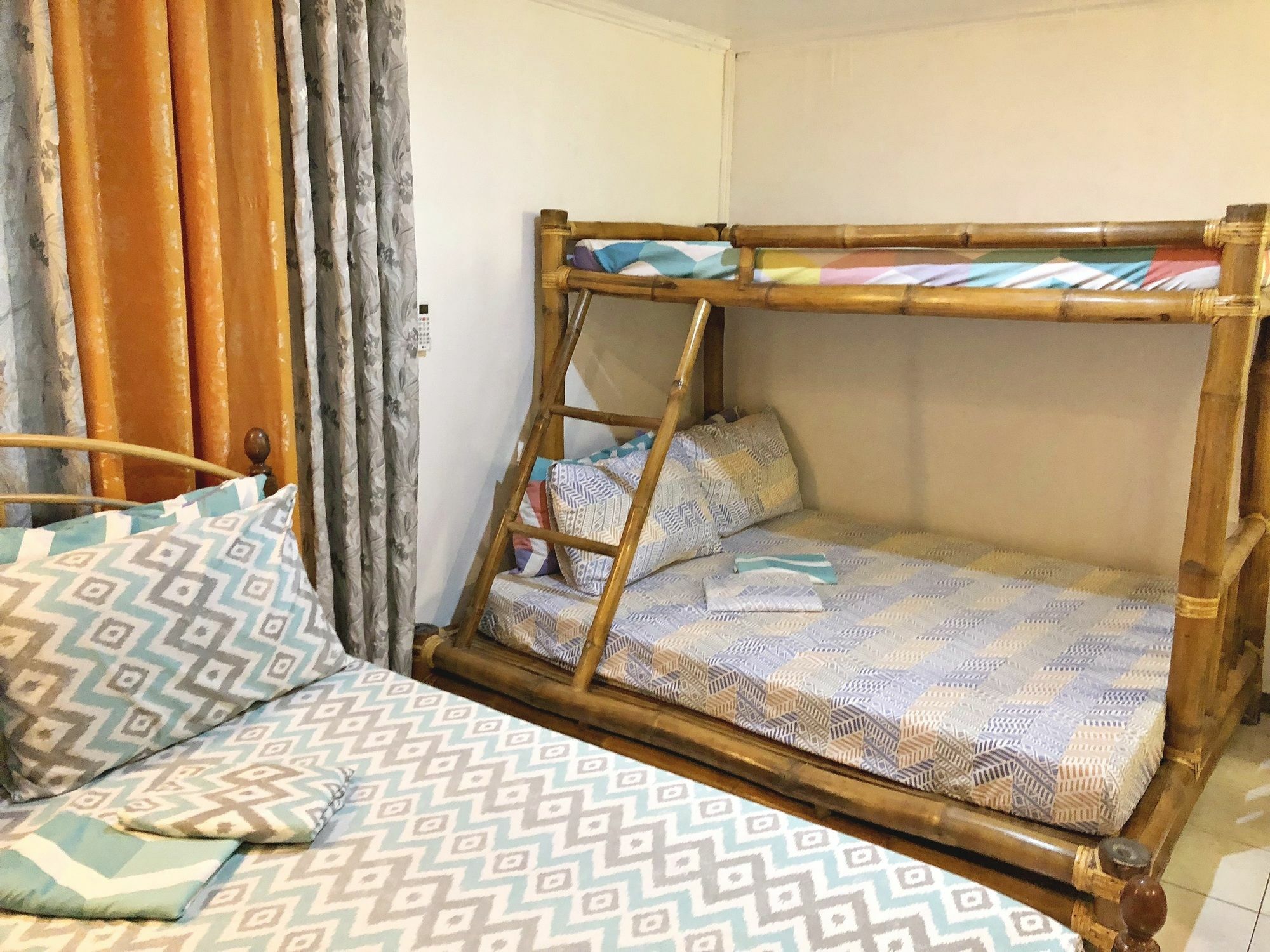 Balai Tinay Guesthouse Legazpi Luaran gambar
